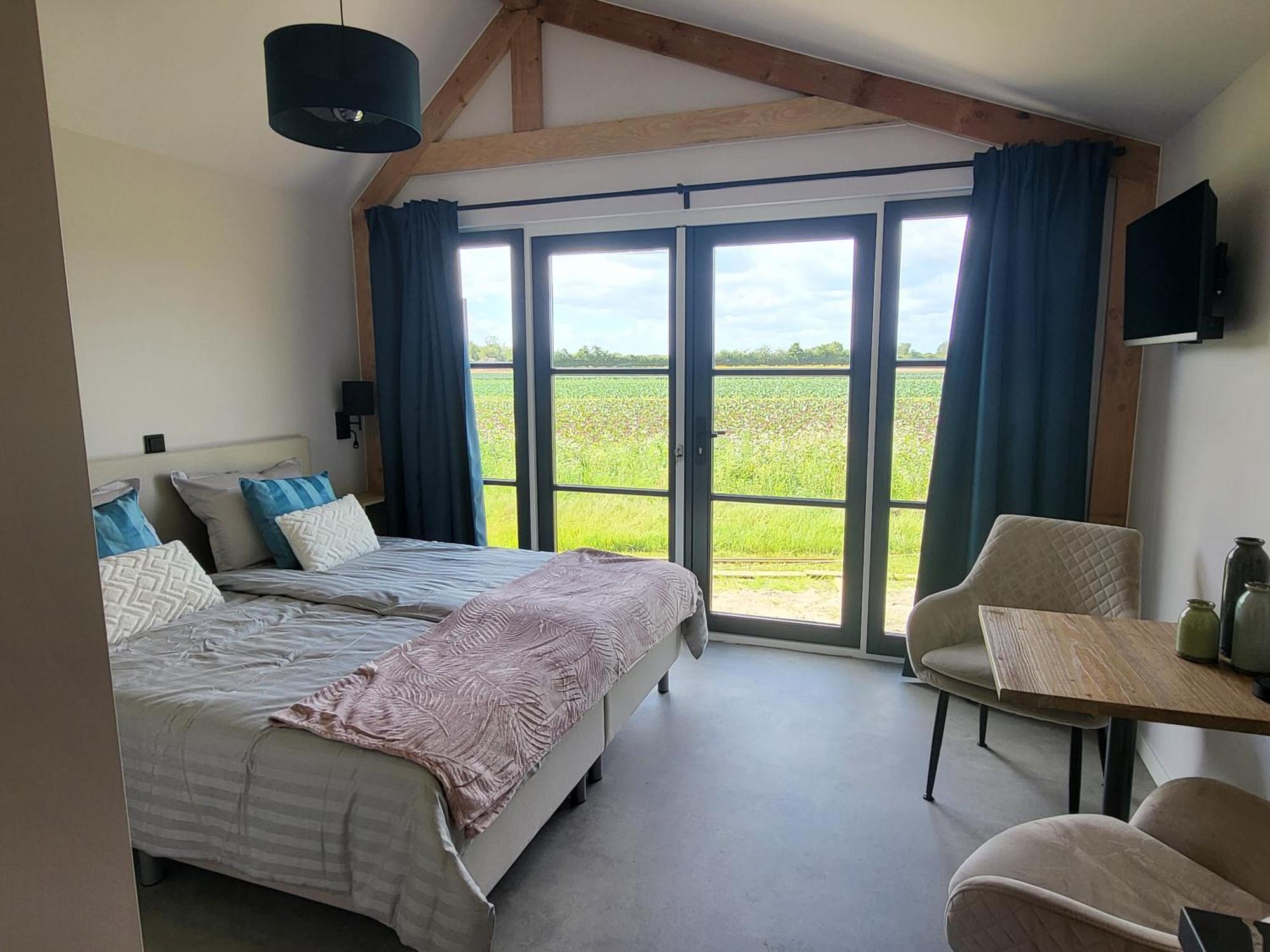 Huisje Mina Vrouwenpolder Bagian luar foto